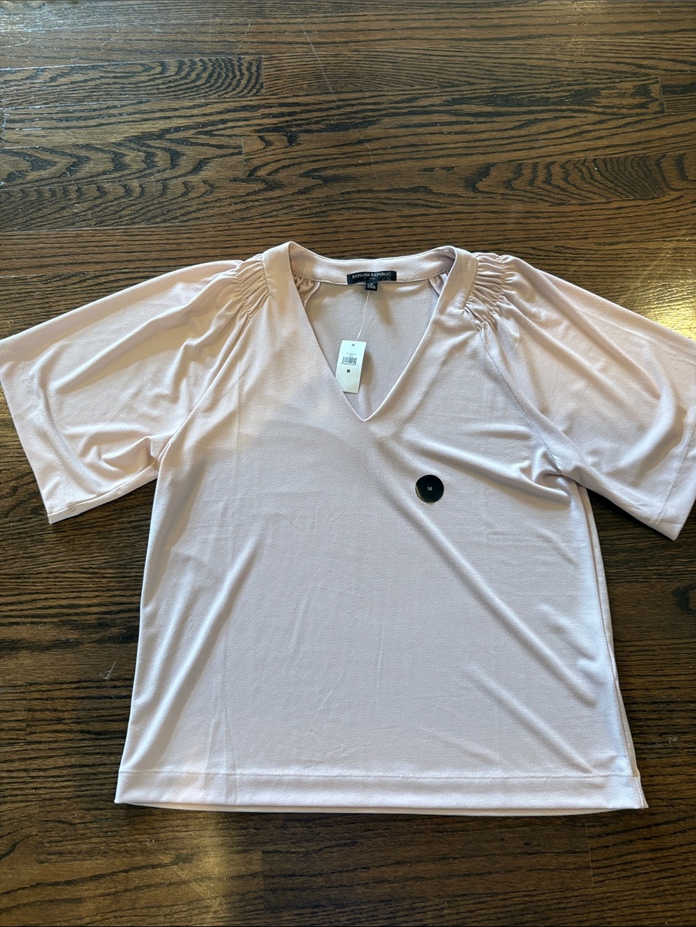 Banana Republic Pale Blush V-Neck Short Sleeve Top